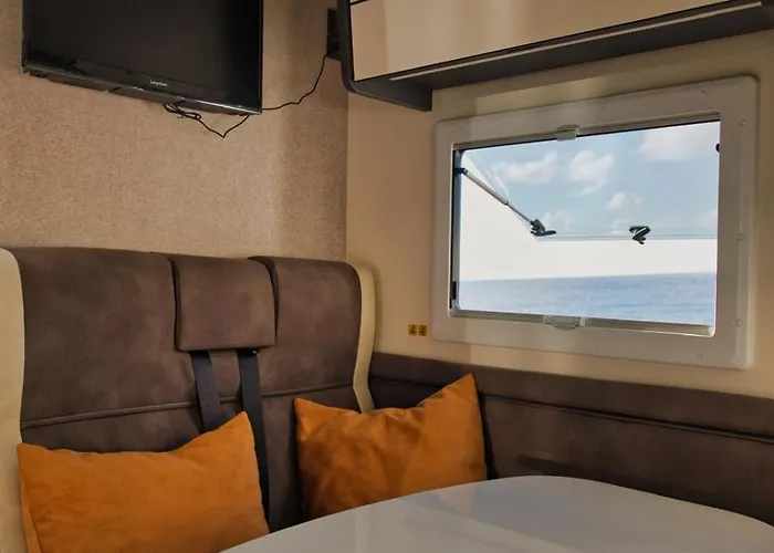Jr Autocaravanas Οργανωμένο κάμπινγκ