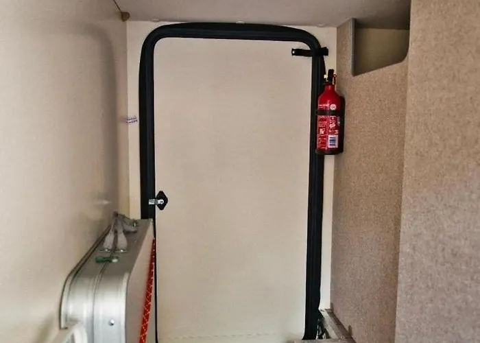 Jr Autocaravanas Οργανωμένο κάμπινγκ